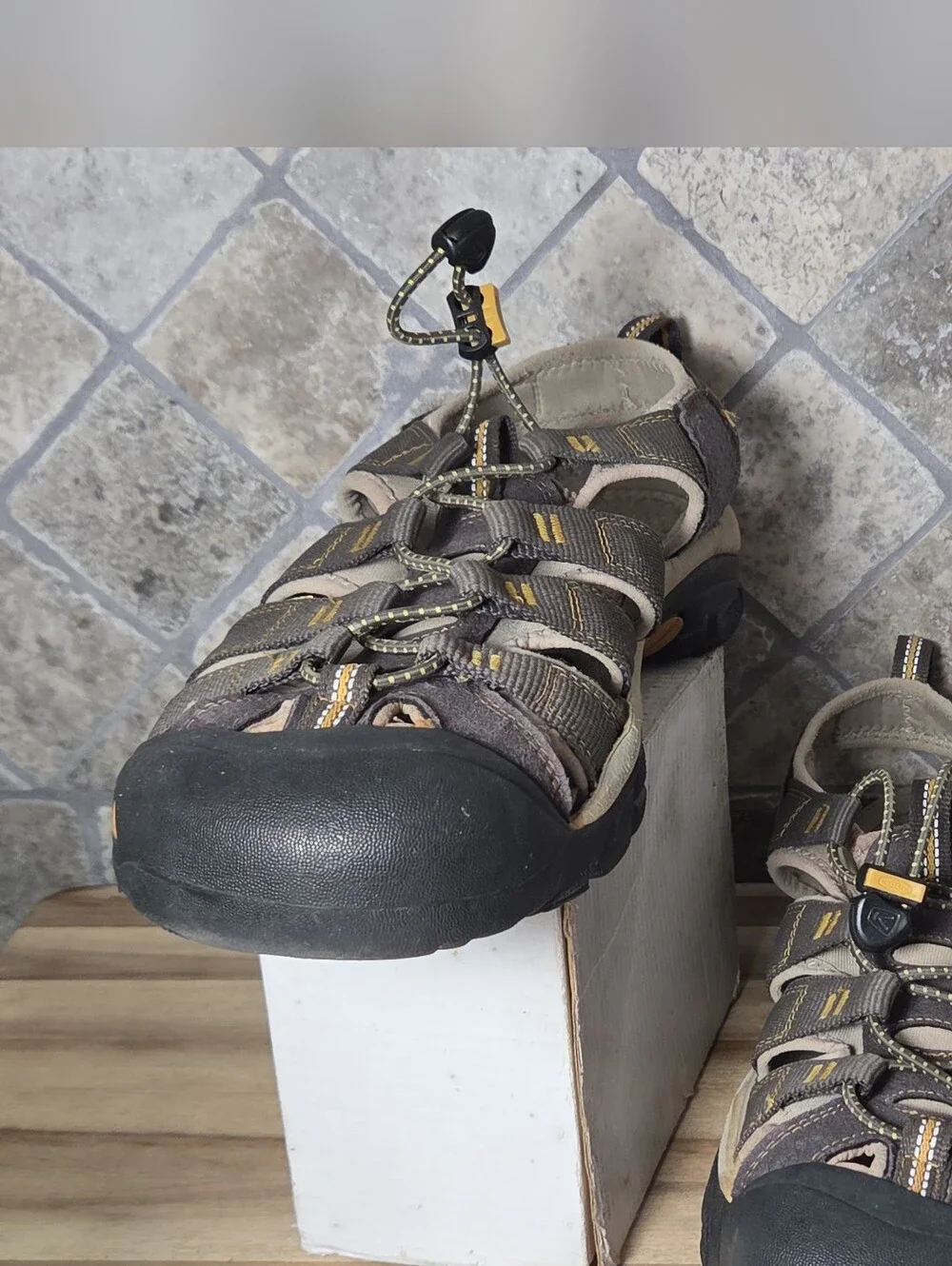 Mens Keen Brown and Yellow Closed-Toe Outdoor Water Park Hiking Sandals Size 11